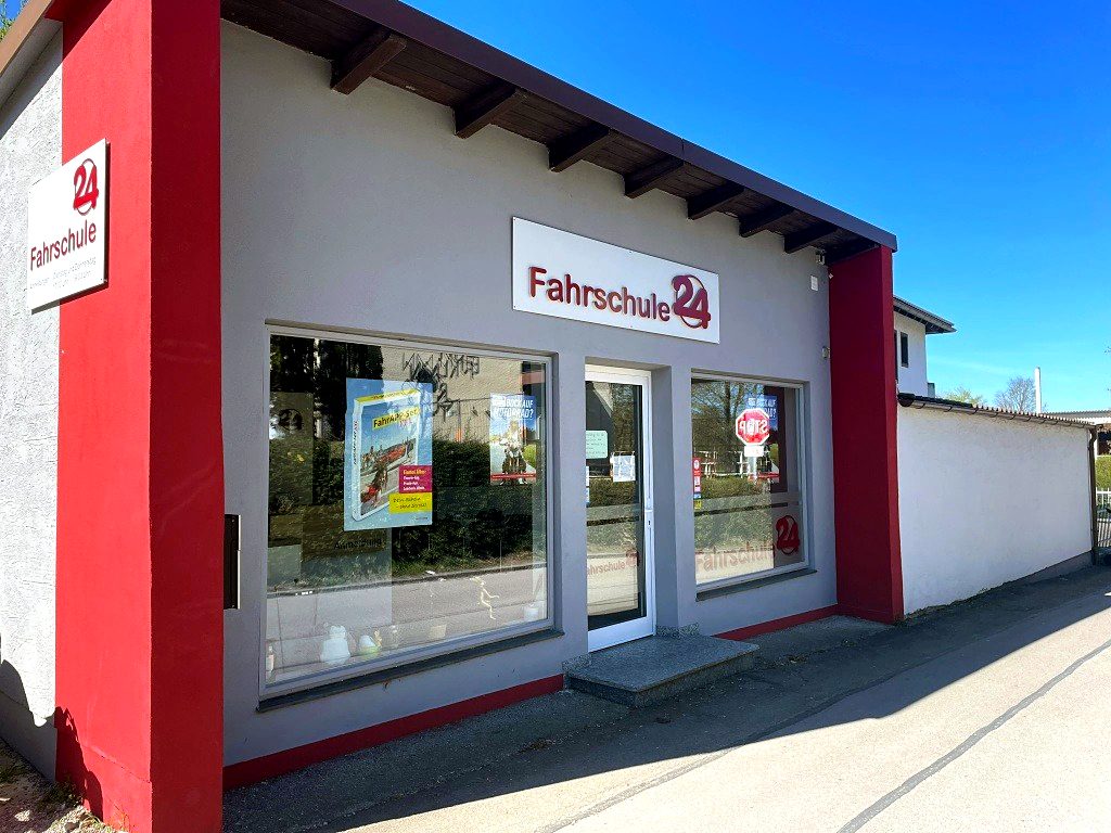 Fahrschule 24 in Schrobenhausen, Außenansicht