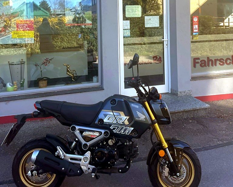 Honda MSX125 Grom der Fahrschule 24